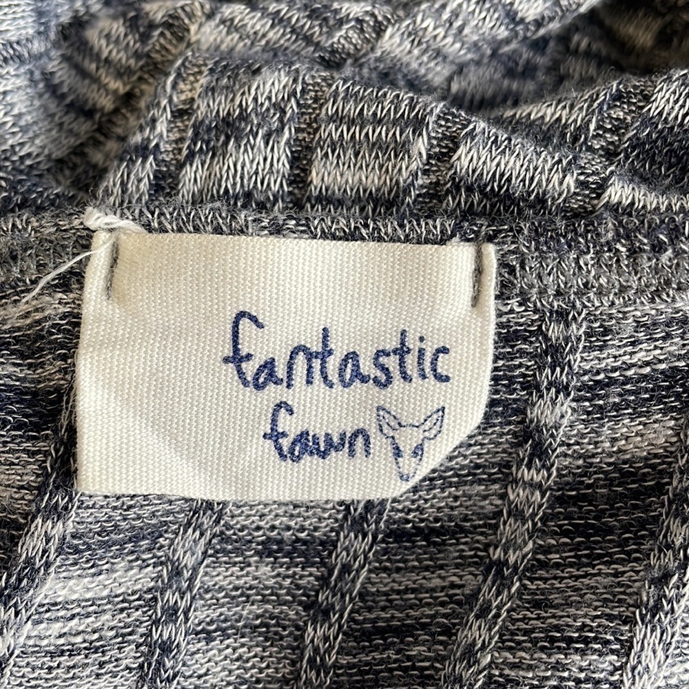 Fantastic Fawn Split Open Back Pullover Lightweight Sweater - Picture 5 of 5